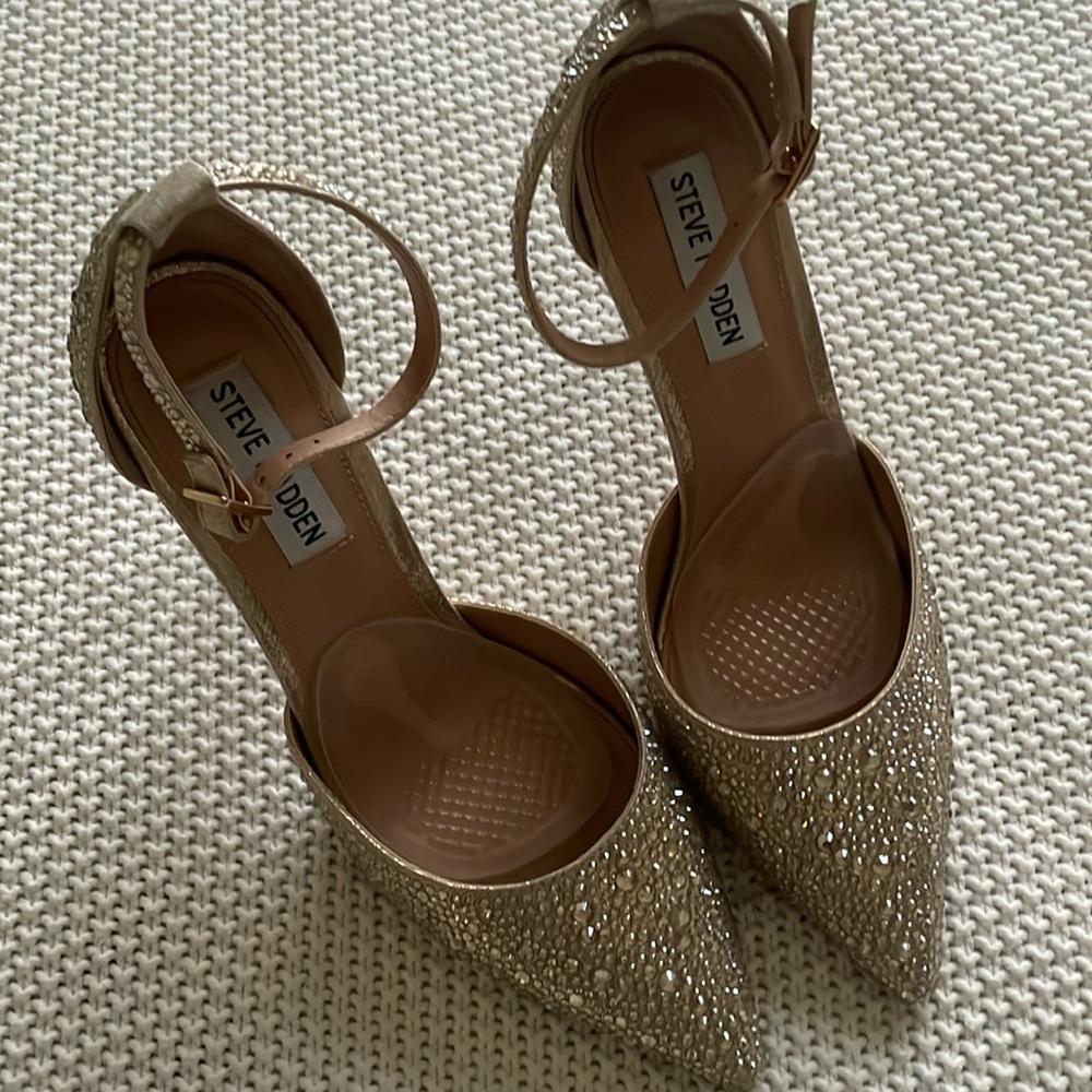 Steve Madden RHODES Champagne Heels ✨